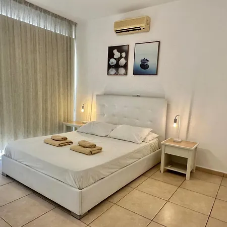 国王假日公寓酒店 公寓 Paphos