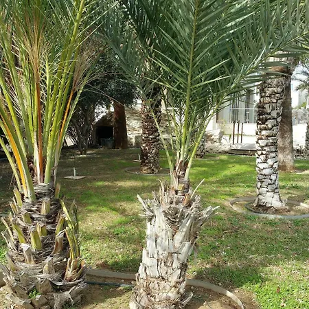 国王假日公寓酒店 Paphos