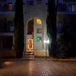 Apartment King's Holiday