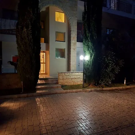 アパート King's パ フォス