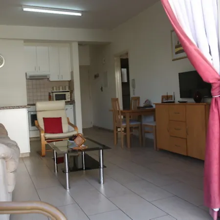 King's * パ フォス