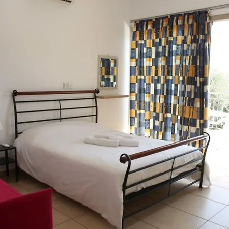 Апартаменты King's Holiday *